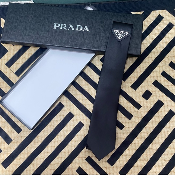 Prada Men’s Black Tie - Picture 1 of 4